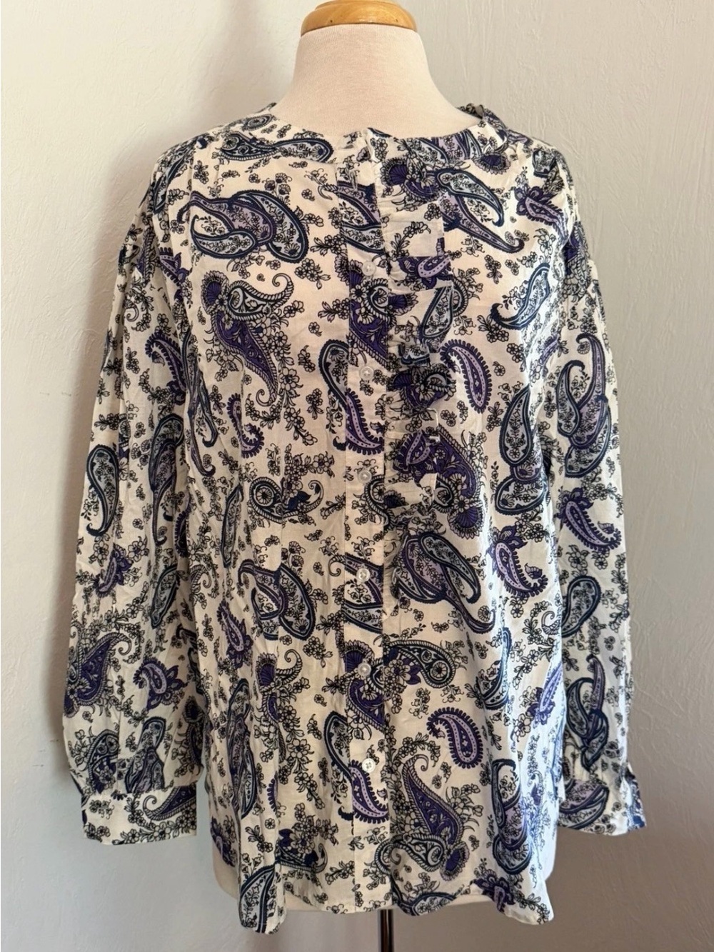 Layne Bryant Purple & White Paisley Ruffled Button-Down Blouse – Size 18 NWT